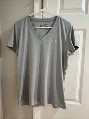 Under Armour Women's V-Neck Short Sleeve Tee - Light Gray